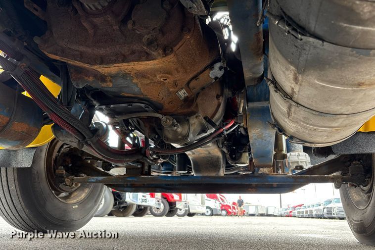 image for item EC4351 2014 Freightliner M2 106 curtain box truck