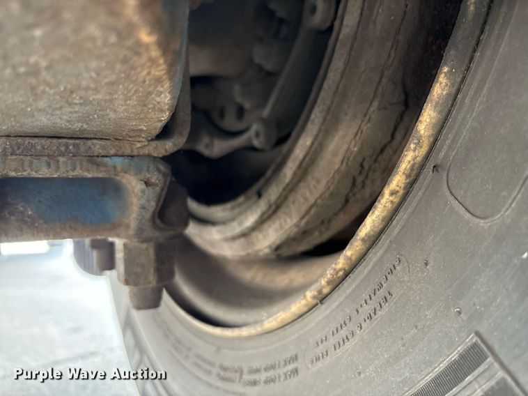 image for item EC4351 2014 Freightliner M2 106 curtain box truck