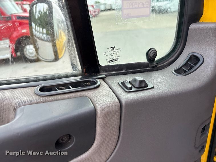 image for item EC4351 2014 Freightliner M2 106 curtain box truck