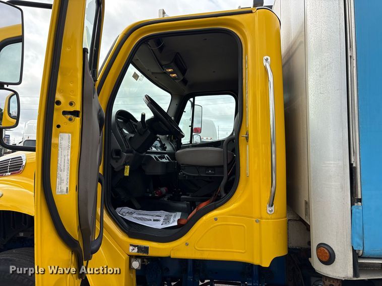 image for item EC4351 2014 Freightliner M2 106 curtain box truck