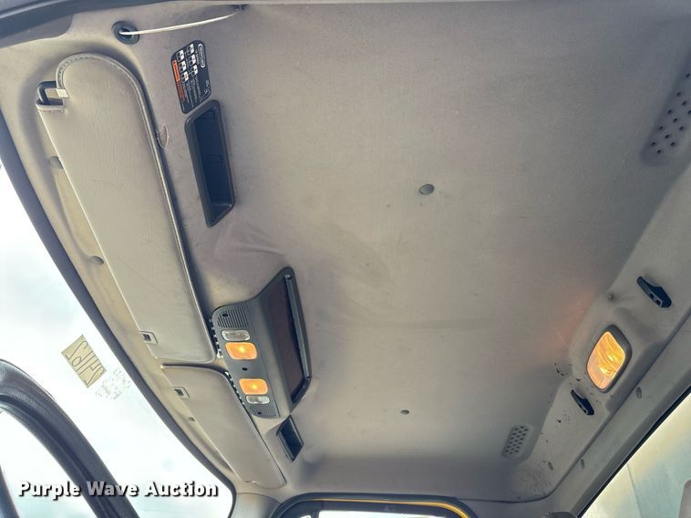 image for item EC4351 2014 Freightliner M2 106 curtain box truck