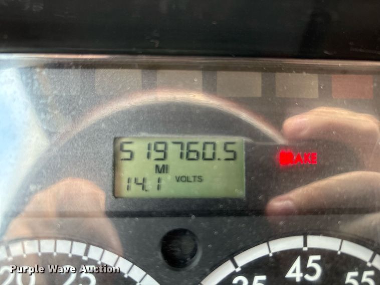 image for item EC4351 2014 Freightliner M2 106 curtain box truck