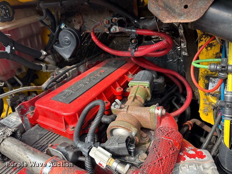 image for item EC4351 2014 Freightliner M2 106 curtain box truck