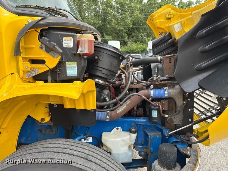 image for item EC4351 2014 Freightliner M2 106 curtain box truck