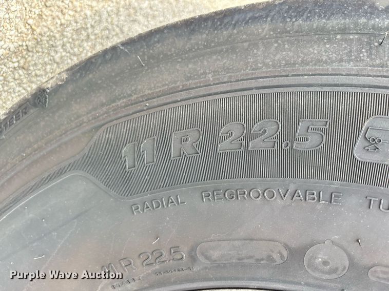 image for item EC4351 2014 Freightliner M2 106 curtain box truck