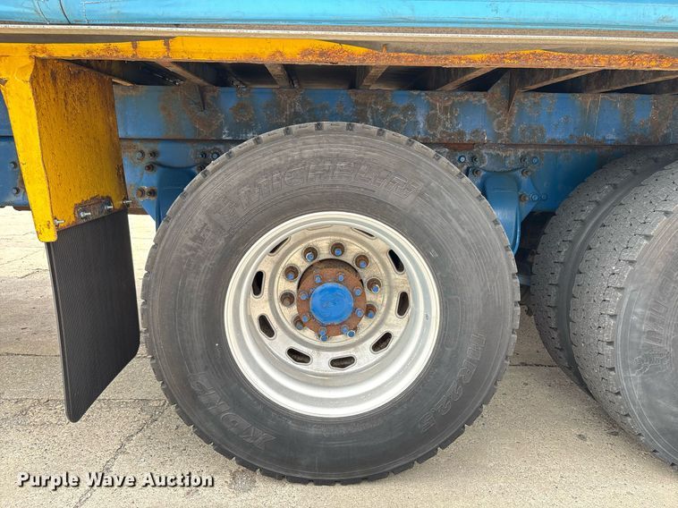 image for item EC4351 2014 Freightliner M2 106 curtain box truck