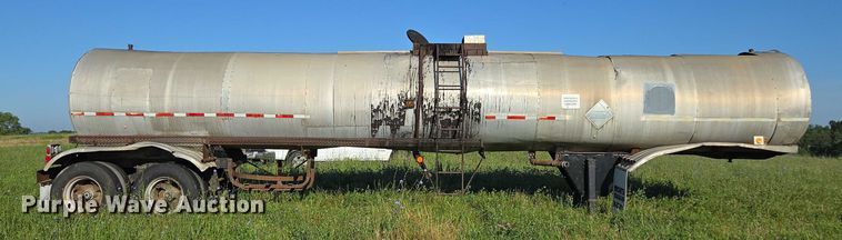 image for item ED2150 1969 Moser Tank and Trailer Inc. asphalt trailer