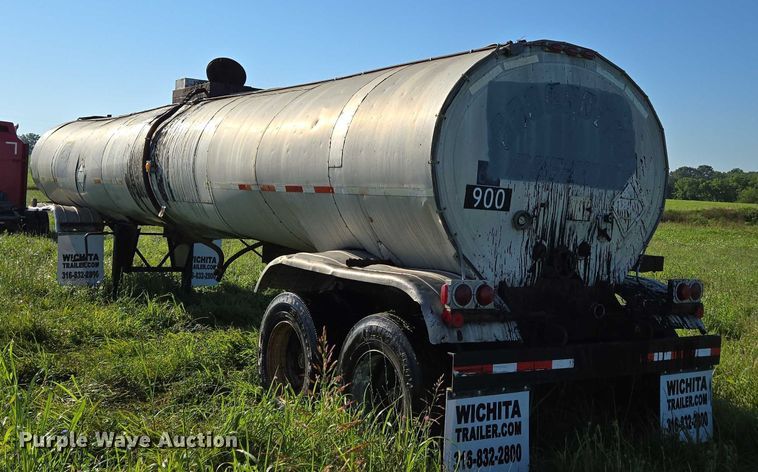 image for item ED2150 1969 Moser Tank and Trailer Inc. asphalt trailer