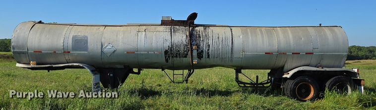 image for item ED2150 1969 Moser Tank and Trailer Inc. asphalt trailer