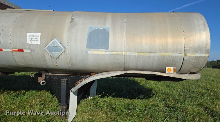 image for item ED2150 1969 Moser Tank and Trailer Inc. asphalt trailer