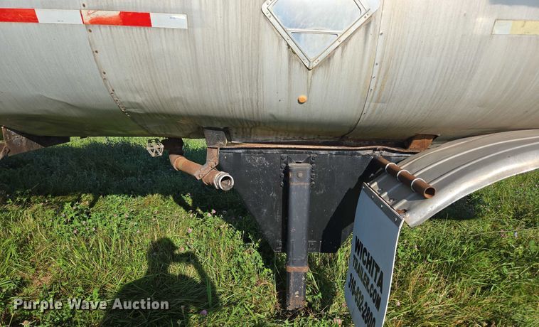 image for item ED2150 1969 Moser Tank and Trailer Inc. asphalt trailer