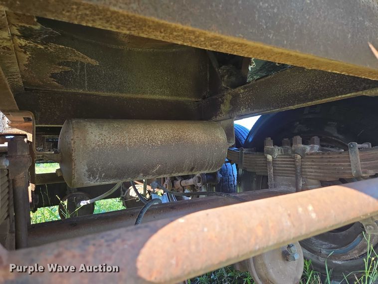 image for item ED2150 1969 Moser Tank and Trailer Inc. asphalt trailer