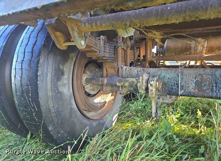 image for item ED2150 1969 Moser Tank and Trailer Inc. asphalt trailer