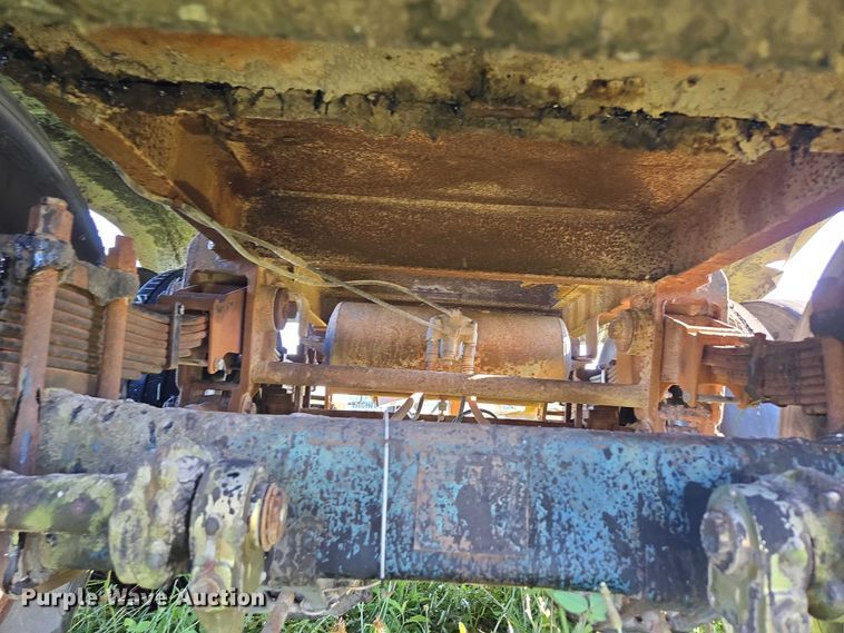 image for item ED2150 1969 Moser Tank and Trailer Inc. asphalt trailer