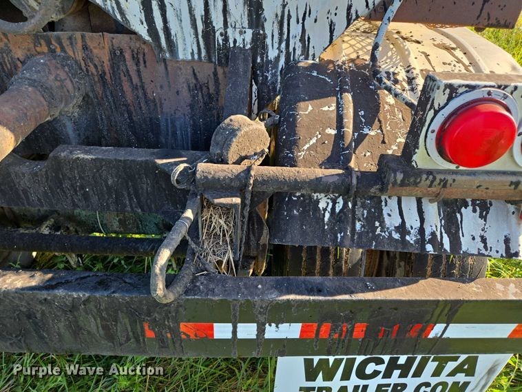 image for item ED2150 1969 Moser Tank and Trailer Inc. asphalt trailer