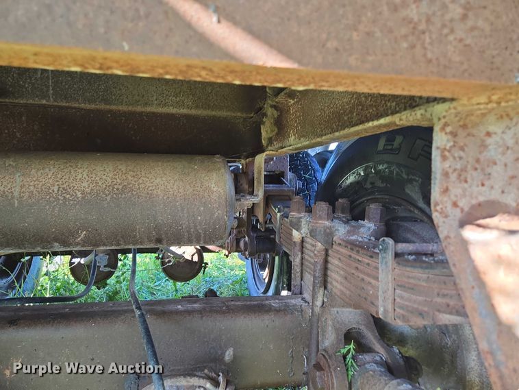 image for item ED2150 1969 Moser Tank and Trailer Inc. asphalt trailer