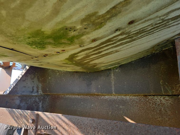 image for item ED2150 1969 Moser Tank and Trailer Inc. asphalt trailer