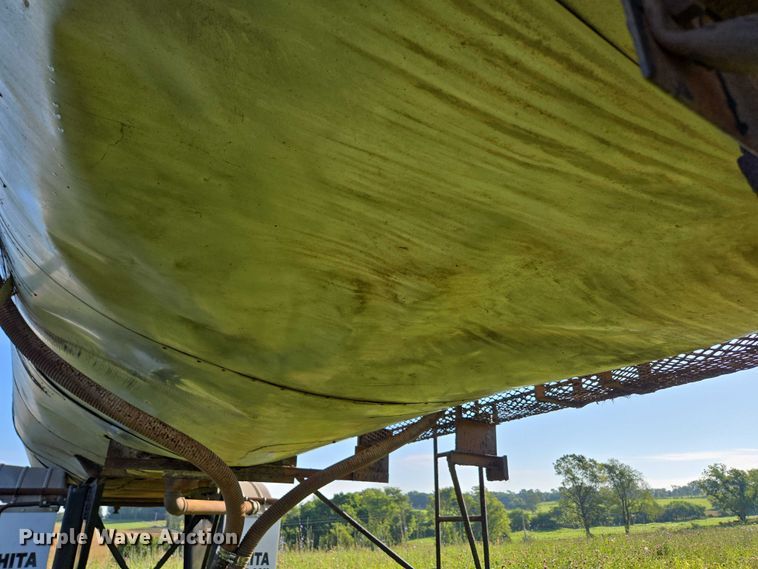 image for item ED2150 1969 Moser Tank and Trailer Inc. asphalt trailer