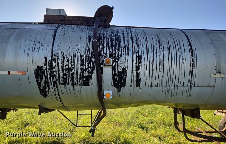 image for item ED2150 1969 Moser Tank and Trailer Inc. asphalt trailer