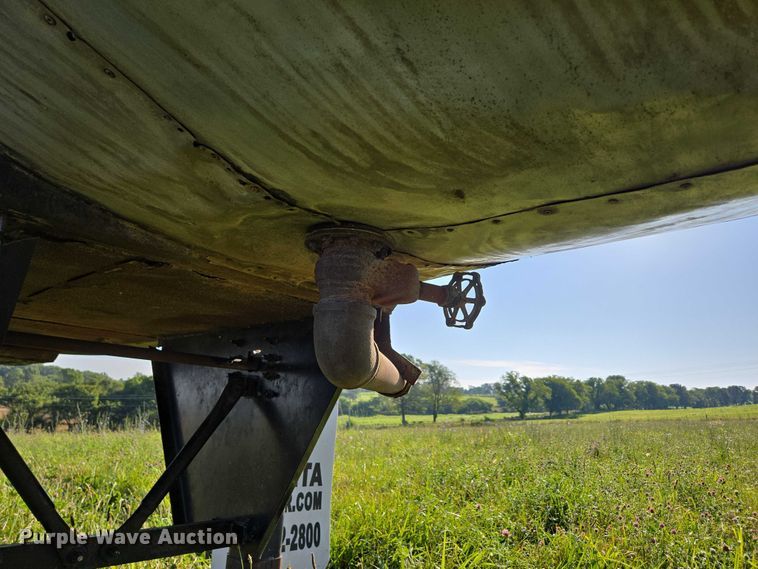 image for item ED2150 1969 Moser Tank and Trailer Inc. asphalt trailer