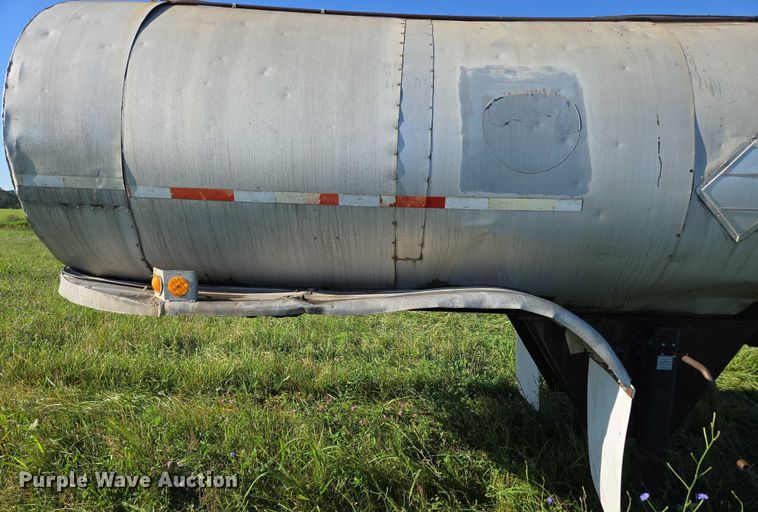 image for item ED2150 1969 Moser Tank and Trailer Inc. asphalt trailer