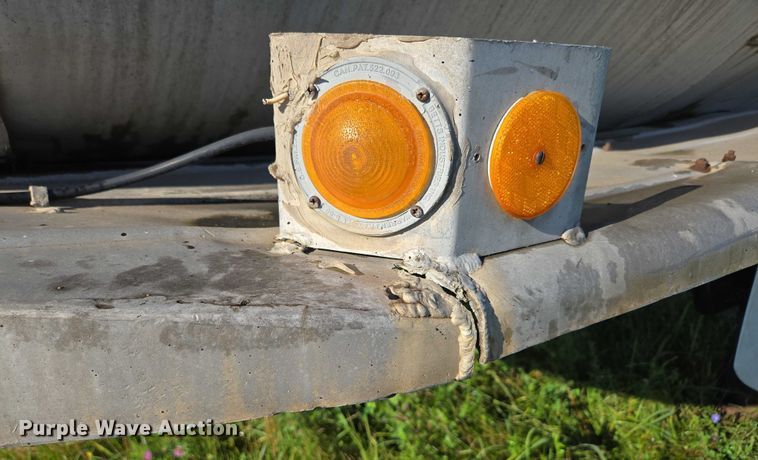 image for item ED2150 1969 Moser Tank and Trailer Inc. asphalt trailer