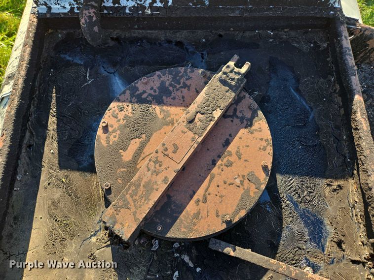 image for item ED2150 1969 Moser Tank and Trailer Inc. asphalt trailer