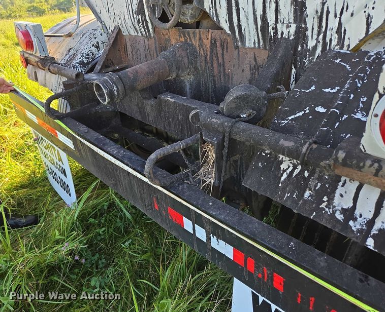 image for item ED2150 1969 Moser Tank and Trailer Inc. asphalt trailer