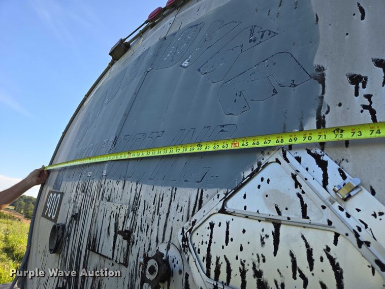 image for item ED2150 1969 Moser Tank and Trailer Inc. asphalt trailer