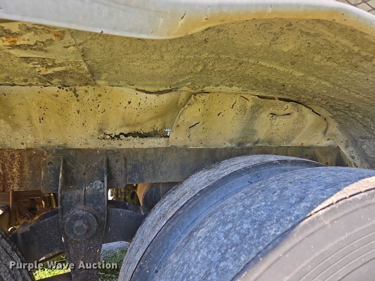 image for item ED2150 1969 Moser Tank and Trailer Inc. asphalt trailer