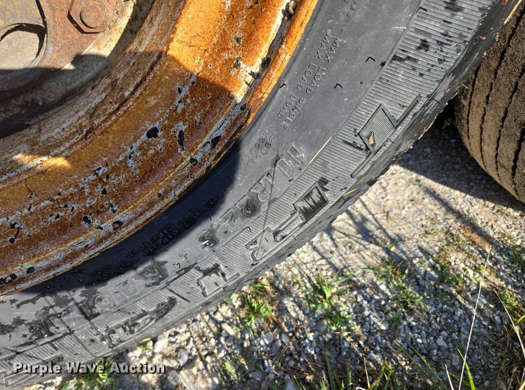 image for item ED2150 1969 Moser Tank and Trailer Inc. asphalt trailer