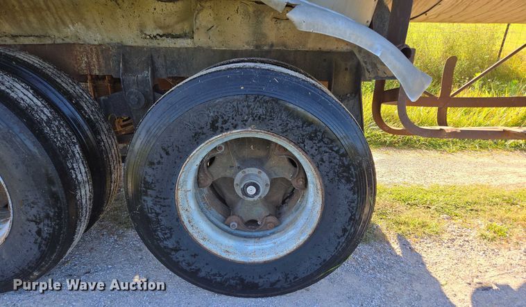 image for item ED2150 1969 Moser Tank and Trailer Inc. asphalt trailer