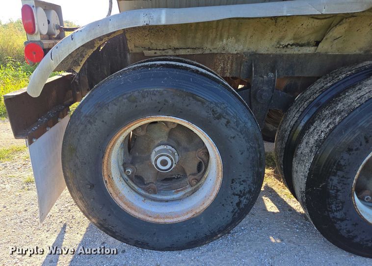 image for item ED2150 1969 Moser Tank and Trailer Inc. asphalt trailer