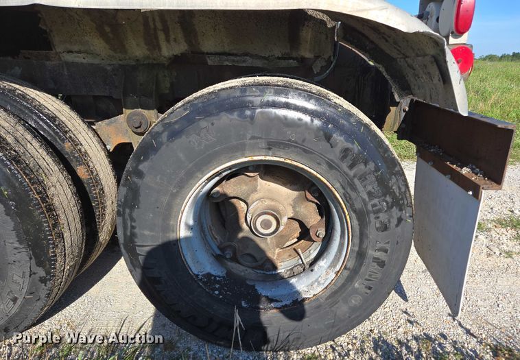 image for item ED2150 1969 Moser Tank and Trailer Inc. asphalt trailer