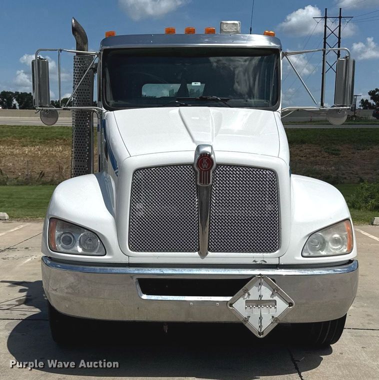 CAMIóN CHASIS 2011 KENWORTH T370
