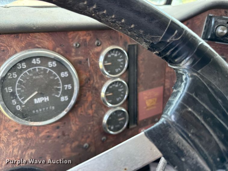 image for item ED4287 1998 International 9400 Eagle semi truck