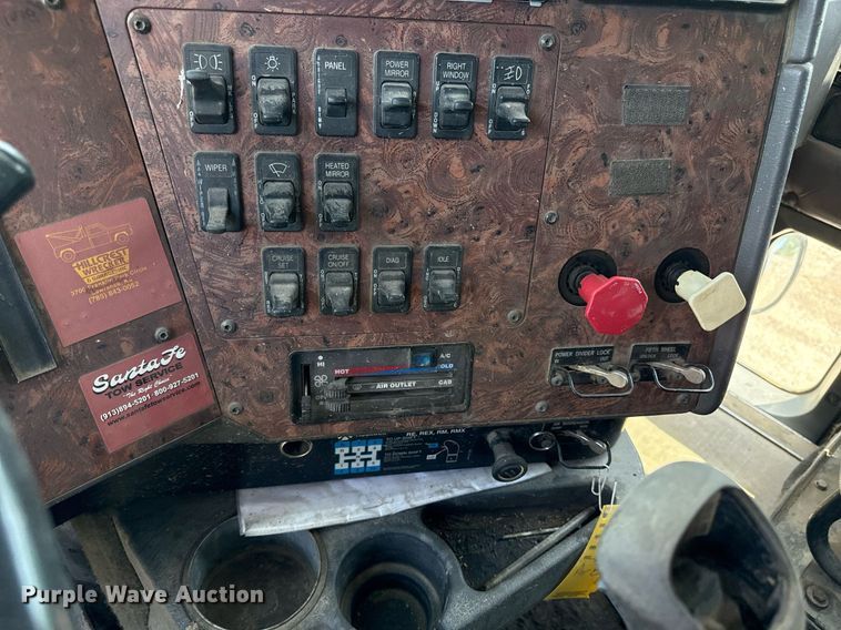 image for item ED4287 1998 International 9400 Eagle semi truck