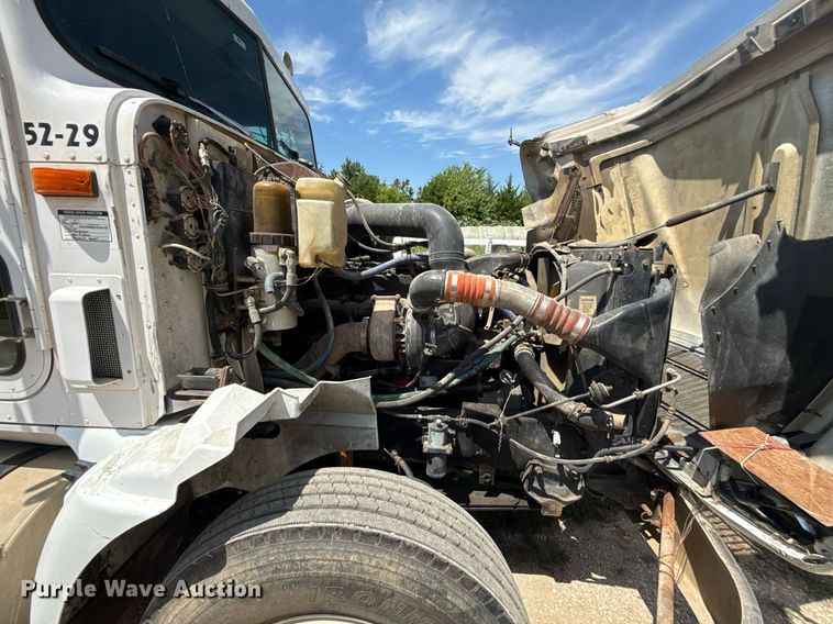 image for item ED4287 1998 International 9400 Eagle semi truck