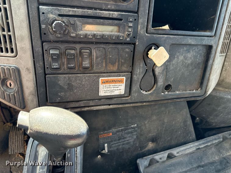 image for item ED4326 2011 International DuraStar 4300 truck cab and chassis