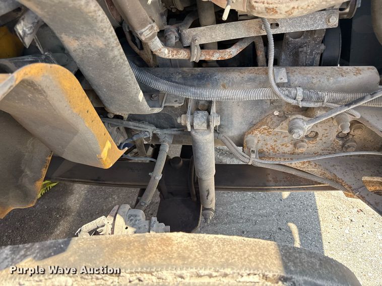 image for item ED4326 2011 International DuraStar 4300 truck cab and chassis