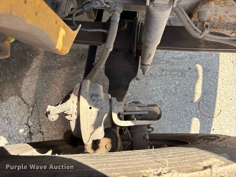 image for item ED4326 2011 International DuraStar 4300 truck cab and chassis