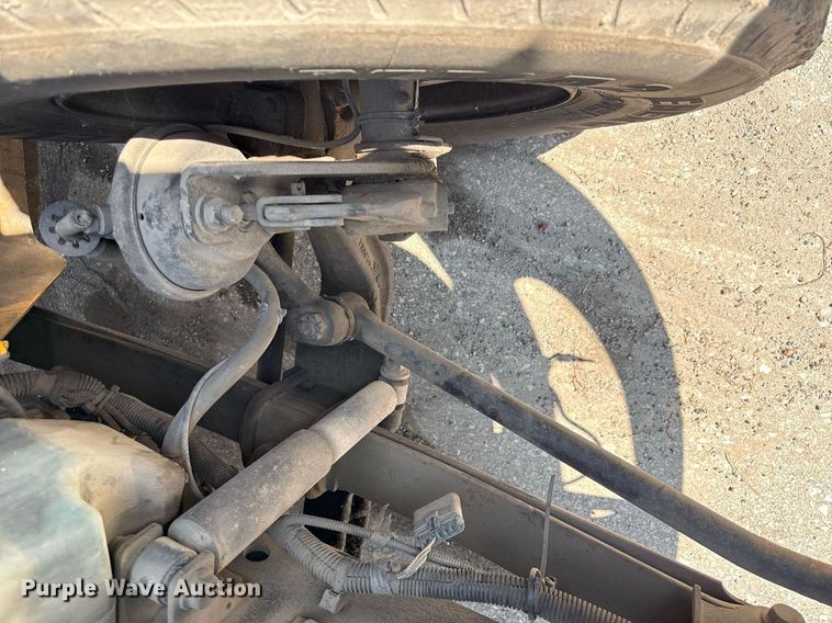 image for item ED4326 2011 International DuraStar 4300 truck cab and chassis