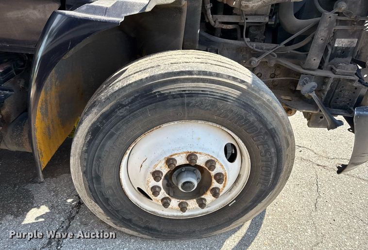 image for item ED4326 2011 International DuraStar 4300 truck cab and chassis