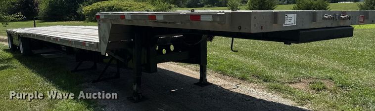 image for item ED4377 2005 Transcraft  drop deck trailer