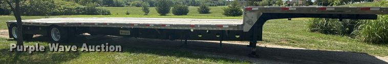 image for item ED4377 2005 Transcraft  drop deck trailer
