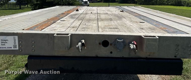 image for item ED4377 2005 Transcraft  drop deck trailer