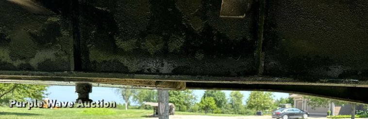 image for item ED4377 2005 Transcraft  drop deck trailer