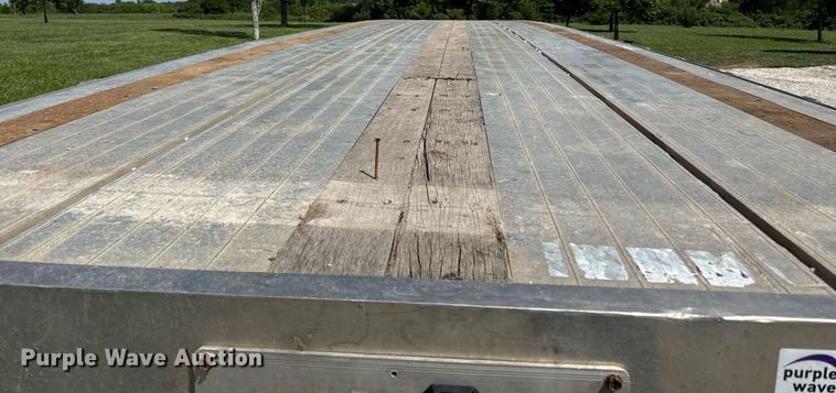 image for item ED4378 2016 Benson flatbed trailer