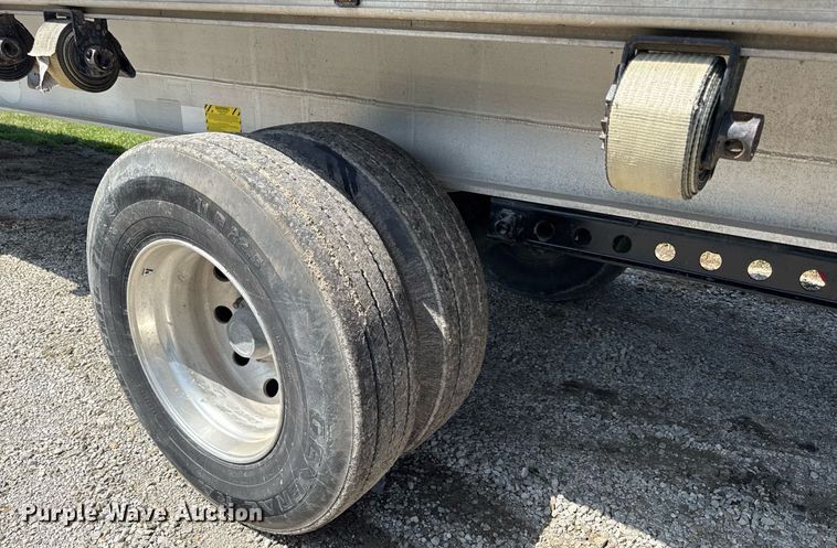 image for item ED4378 2016 Benson flatbed trailer