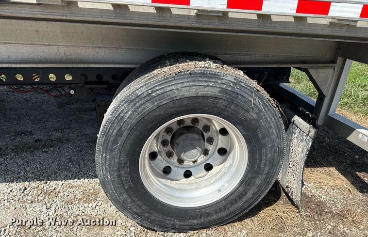 image for item ED4378 2016 Benson flatbed trailer